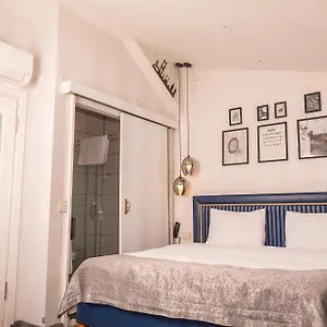 Отель Corner Hot