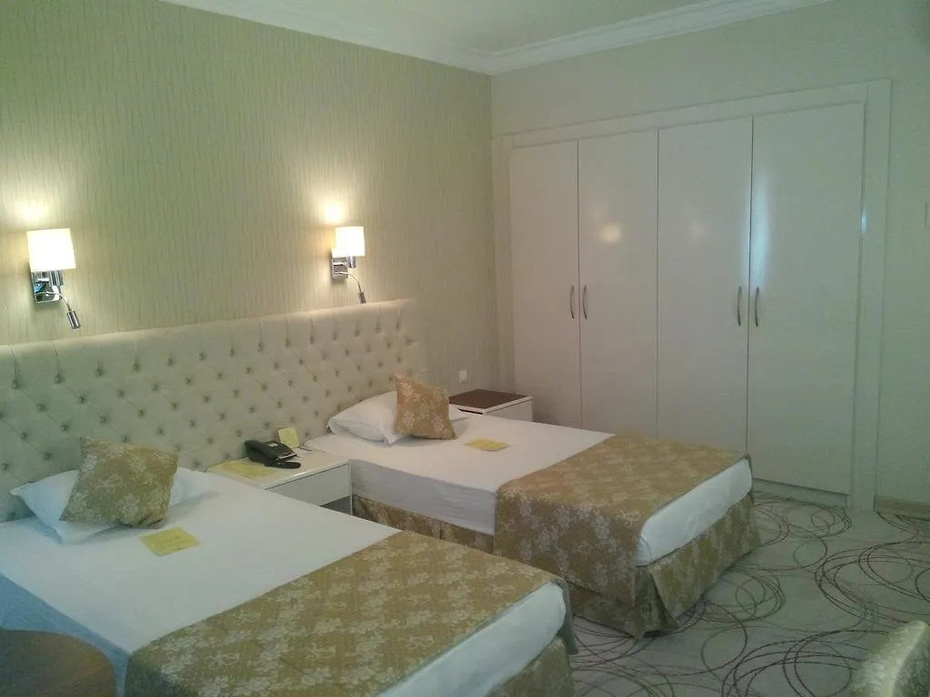 Kilim Hotel Izmir 4*,